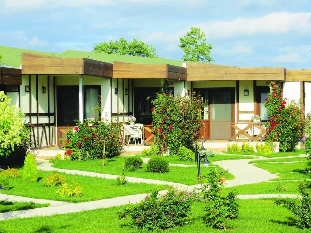 Riva'S Club Hotel โพโลเนซคอย ภายนอก รูปภาพ