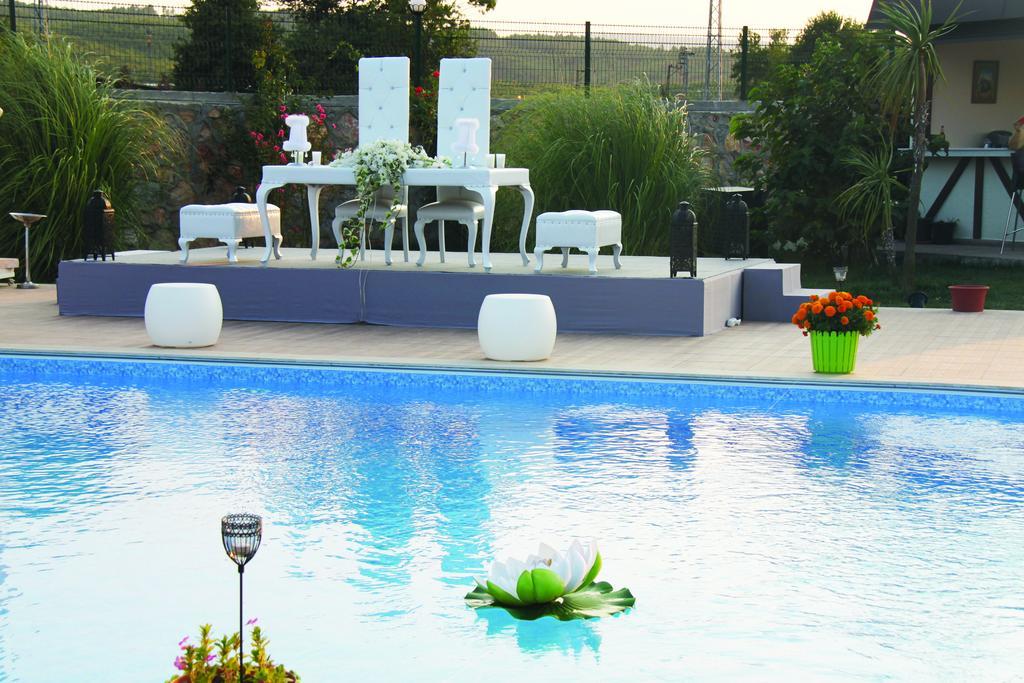 Riva'S Club Hotel โพโลเนซคอย ภายนอก รูปภาพ