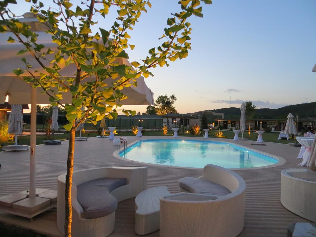 Riva'S Club Hotel โพโลเนซคอย ภายนอก รูปภาพ